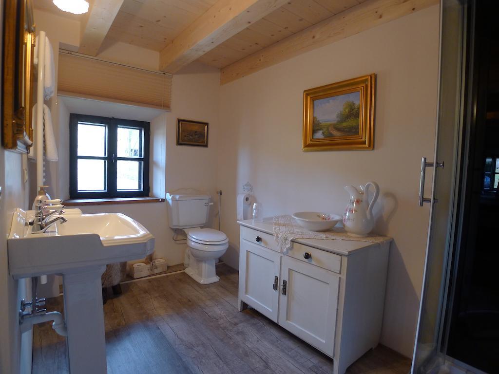 Heuholzmuehle Privatzimmer Elixhausen Rum bild