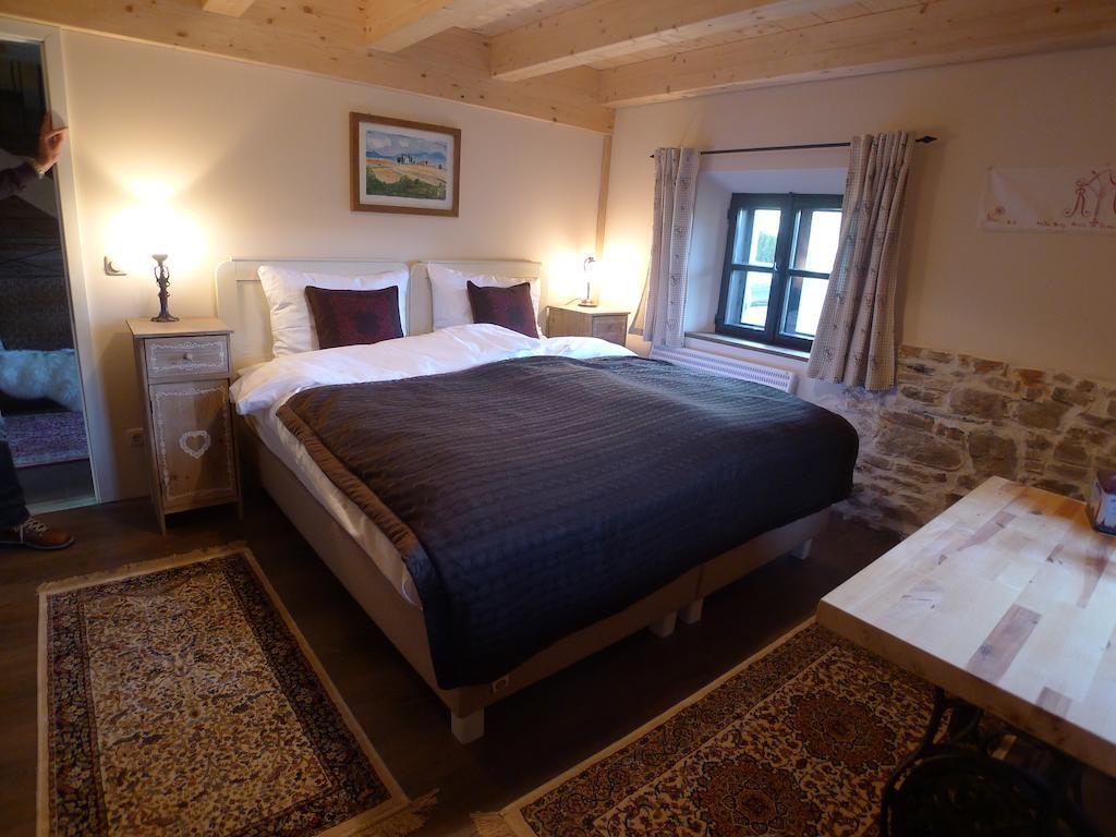 Heuholzmuehle Privatzimmer Elixhausen Rum bild